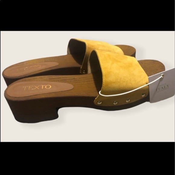 Texto Italian Clog Sandals - Picture 4 of 12